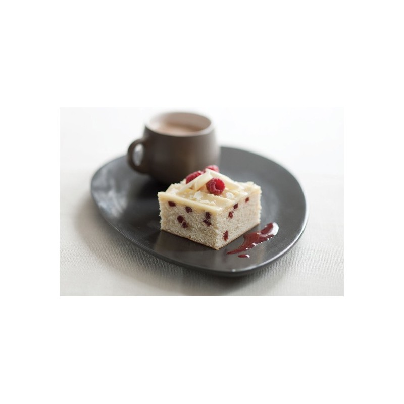 WHITE CHOCOLATE RASPBERRY CAKE TRAY 2KG