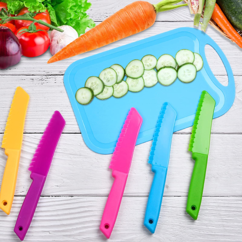 KIDS SAFE CUTTING KNIFE NYLON ASST COLOURS 1PIECE